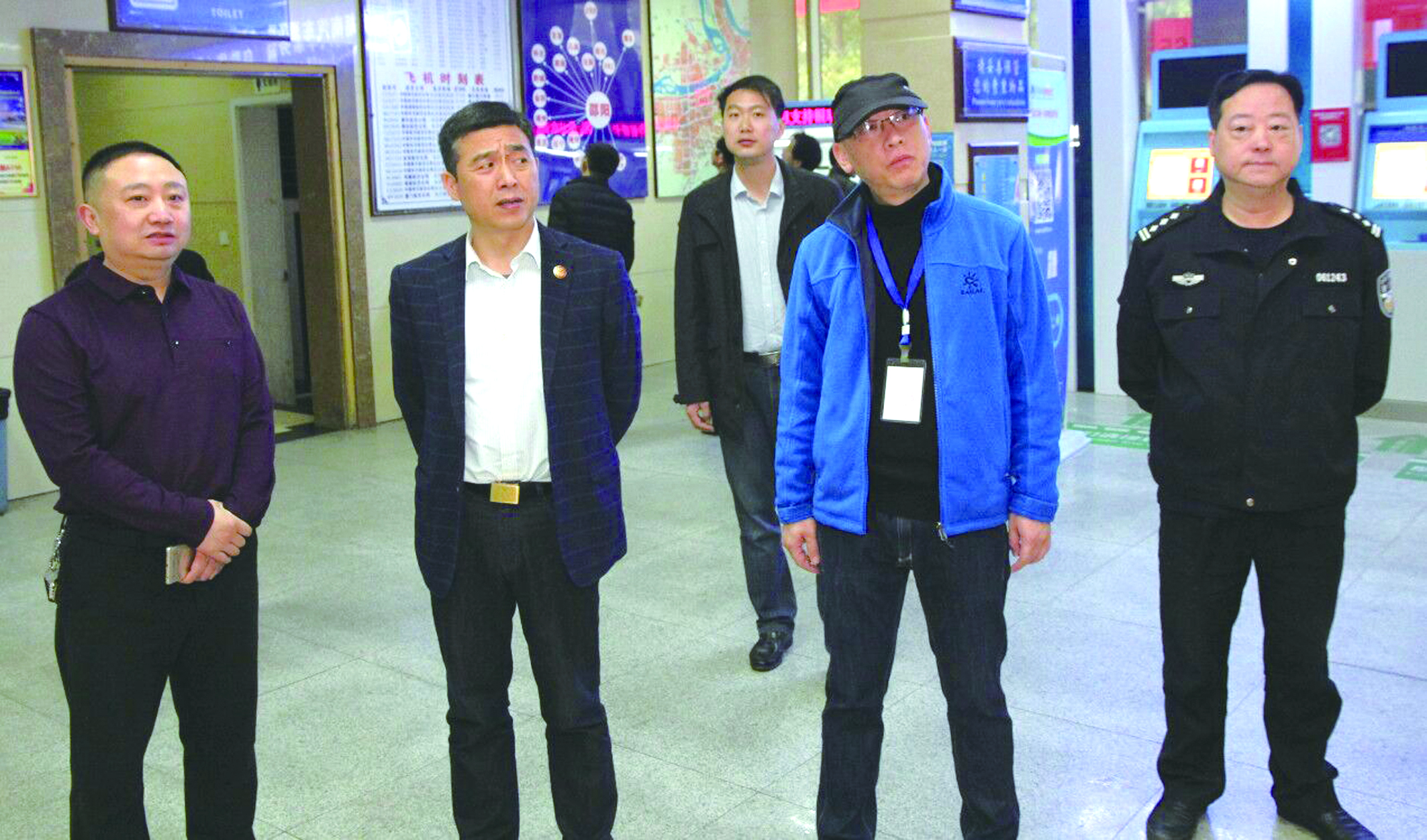 3月16日上午，以省委保衛(wèi)處處長尹年春為組長的反恐安全檢查組到市汽車北站開展反恐安全檢查